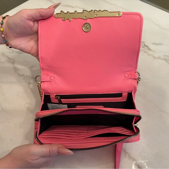 Betsey Johnson Pink Heart Crossbody Bag - Picture 4 of 6